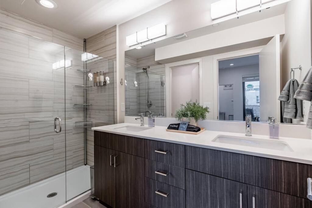 West Seattle'S Modern Townhome Bagian luar foto