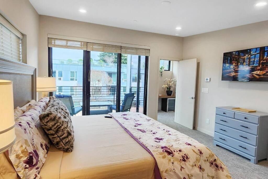 West Seattle'S Modern Townhome Bagian luar foto