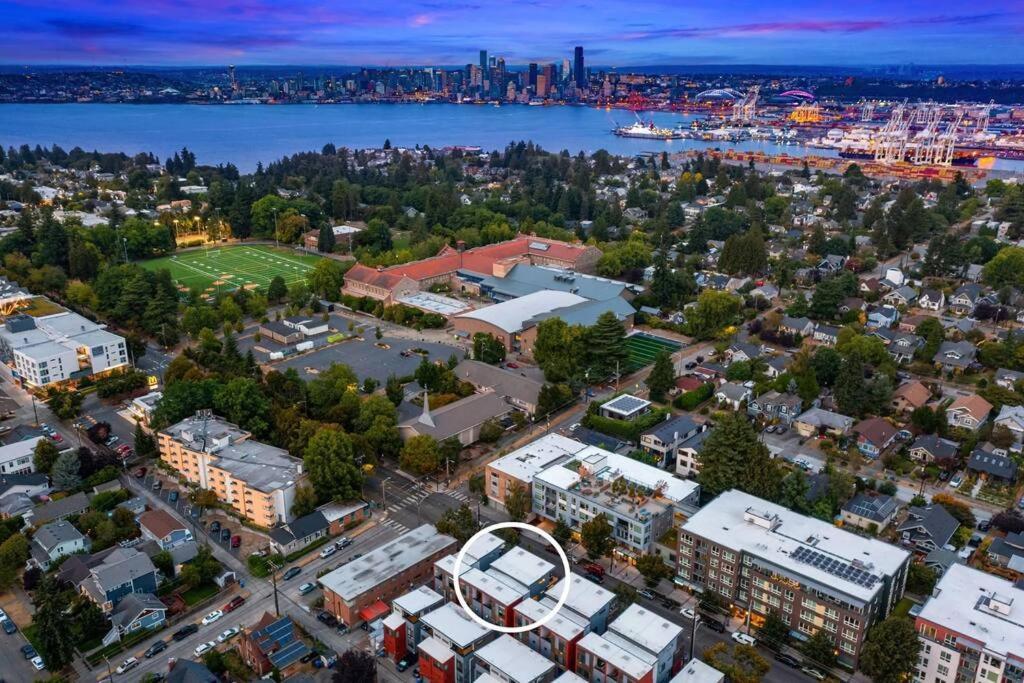 West Seattle'S Modern Townhome Bagian luar foto